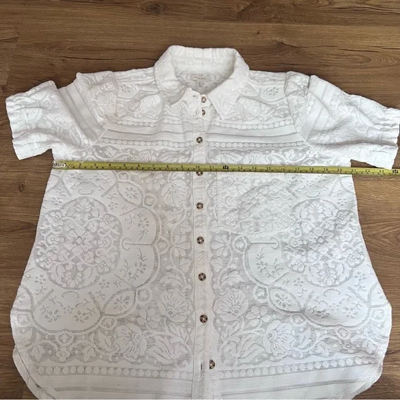 Anthropologie - The Aly Puff-Sleeve Button Down White Blouse by Pilcro - Picture 5 of 9